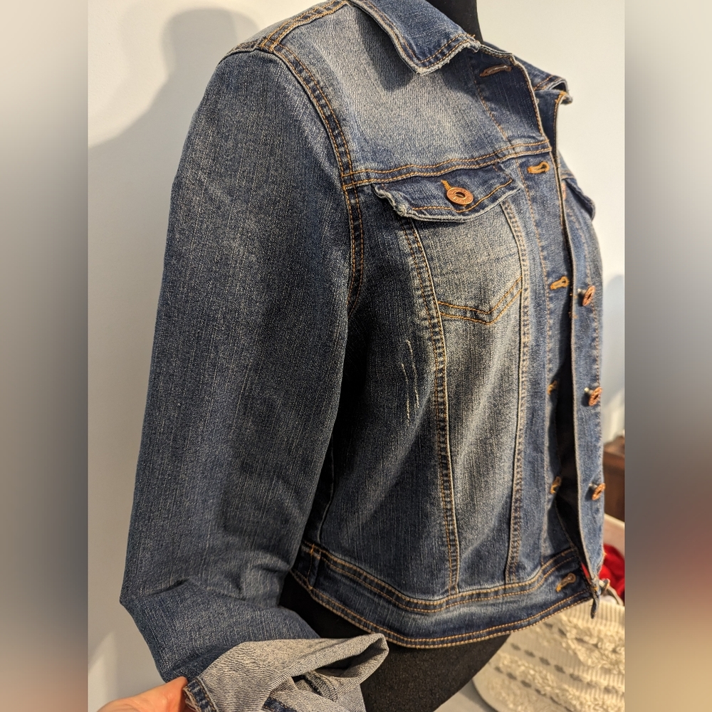 Jean Jacket - Picture 2 of 6